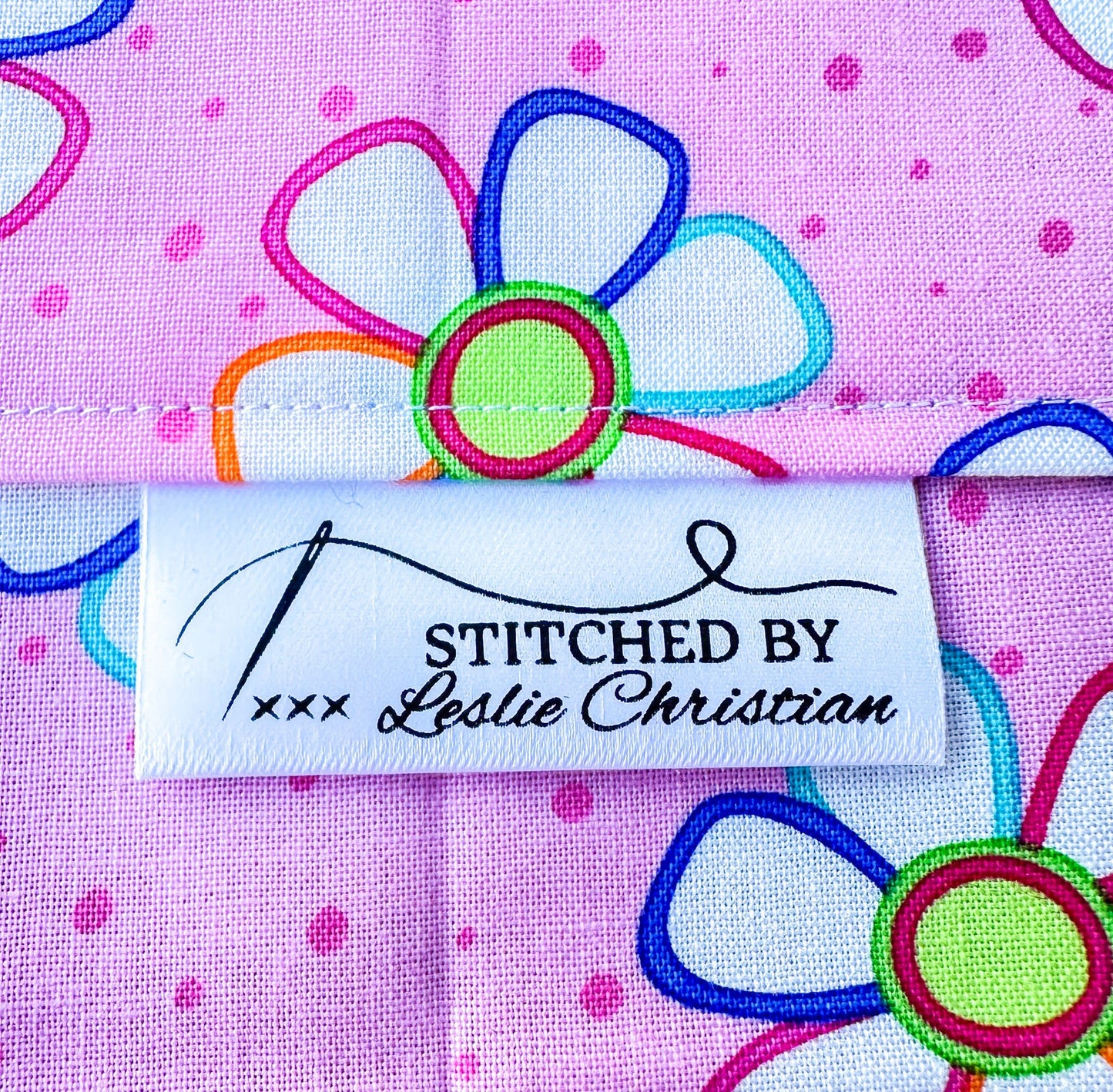 Needle and Thread Satin Labels. Personalized satin quilt labels and tag - Jammin Threads