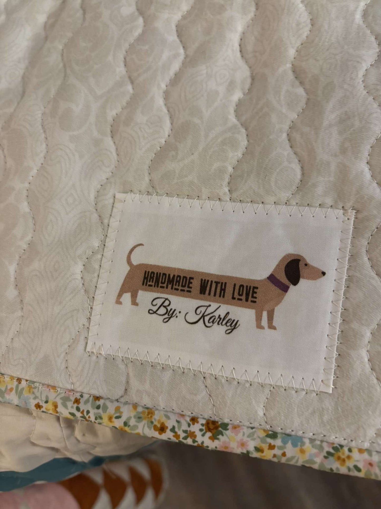 Personalized Dachshund Quilt Labels – Handmade with Love Fabric Labels – Custom Quilt Tag - Jammin Threads
