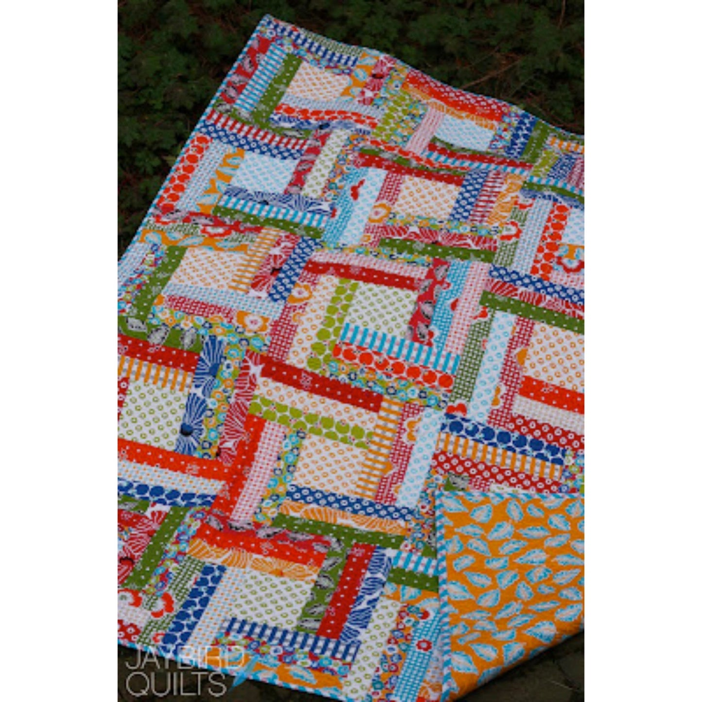 Off the Rail Quilt Pattern by Julie Herman of Jaybird Quilts - Jammin Threads