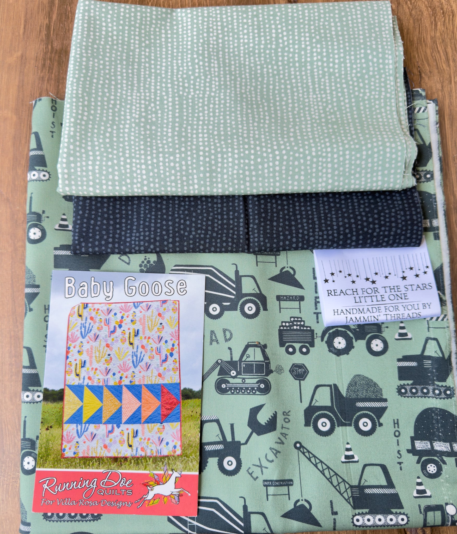 Baby Goose Quilt Kit – Dig It Collection by Dear Stella - Jammin Threads
