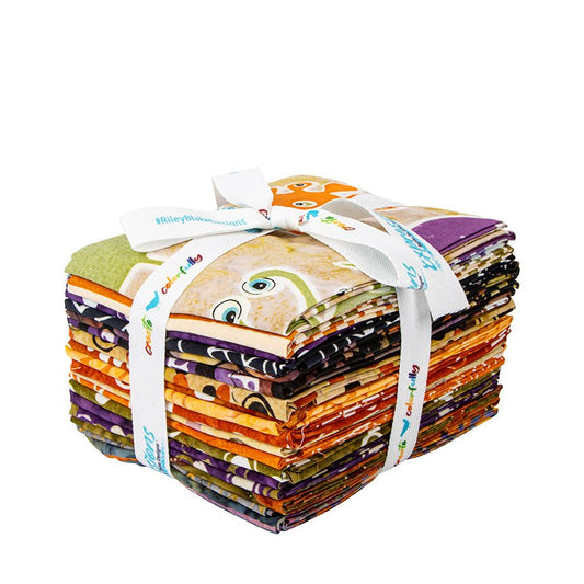 Expressions Batiks Fright This Way Quilt Fabric Fat Quarter Bundle FQ - 23340 - 18 - Jammin Threads