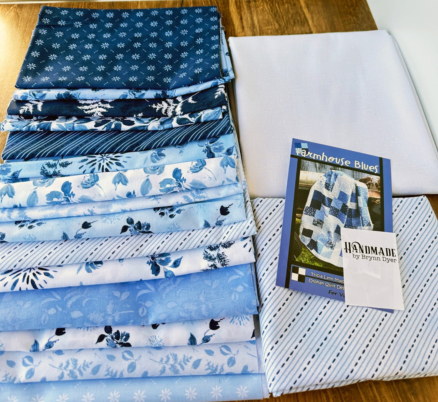 Farmhouse Easy Quilt Kit - Jammin Threads