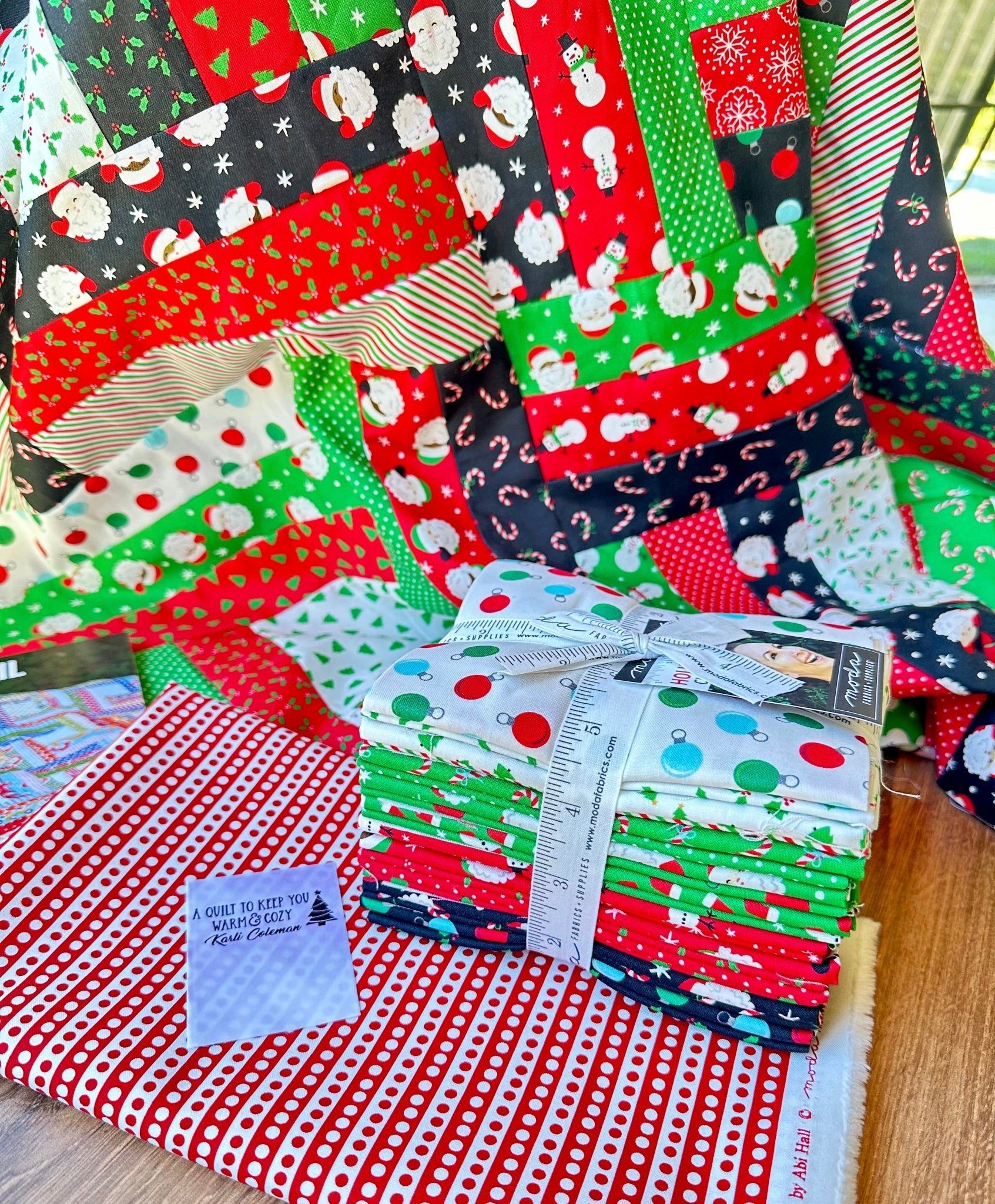 Holiday Essential Christmas Quilt Kit - Jammin Threads