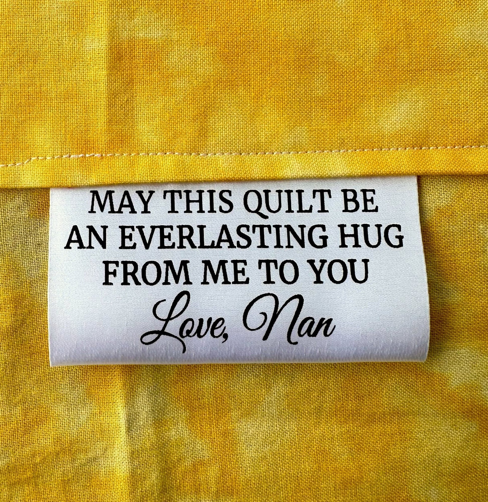 May This Quilt be an Everlasting Hug from Me to You. Quality Satin Quilt Labels - Jammin Threads