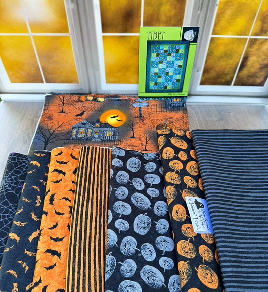 Moonlit Manor Halloween Quilt Kit - Jammin Threads
