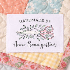 Personalized Handmade By Quilt Label | Pink Sewing Shears Quilt Label | Custom Quilter Name Label | Floral Sewing Quilt Tag - Jammin Threads
