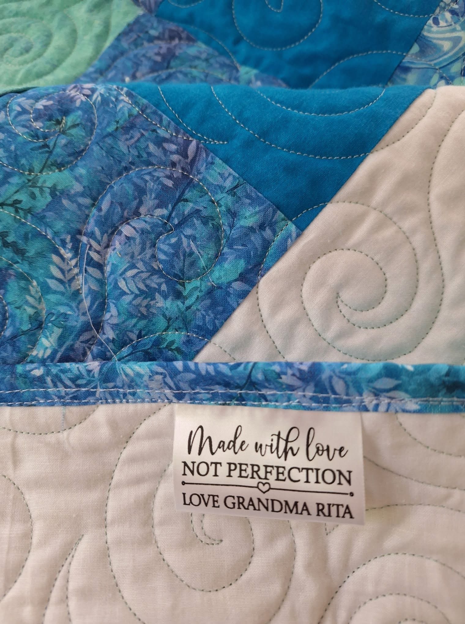Personalized Satin Quilt Tags – Made With Love Not Perfection – Custom Sewing Labels – Set of 25 Fold Over Quilt Labels - Jammin Threads