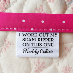 Personalized Seam Ripper Satin Quilt Tag | Funny Fold Over Quilt Label - Jammin Threads