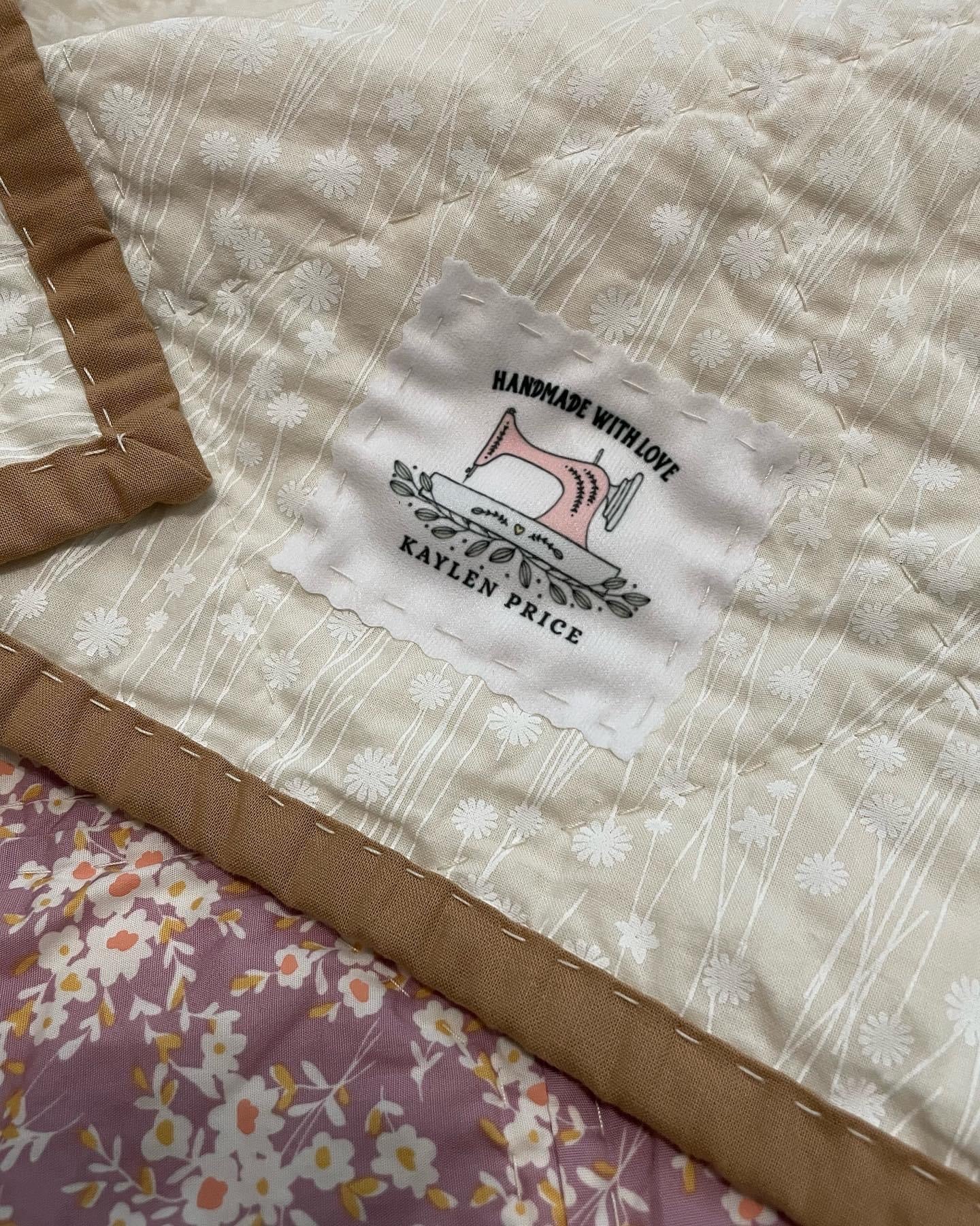 Pink Sewing Machine Quilt Labels. Sheet of 6 Labels on cotton only. - Jammin Threads