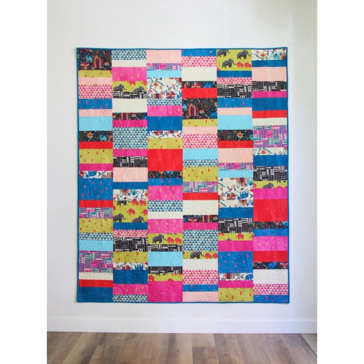 Fat Quarter Shuffle Quilt Pattern by Cluck Cluck Sew - Jammin Threads