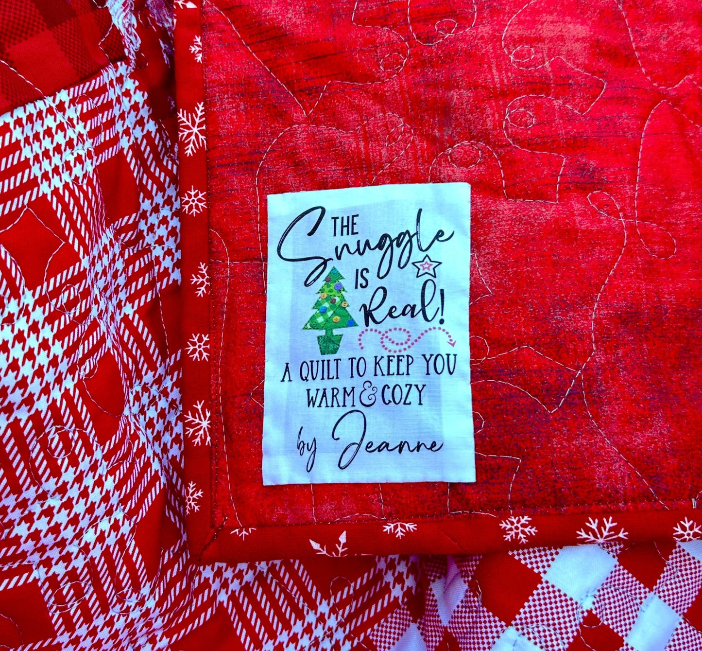 The Snuggle is Real! Christmas Quilt Labels - Jammin Threads