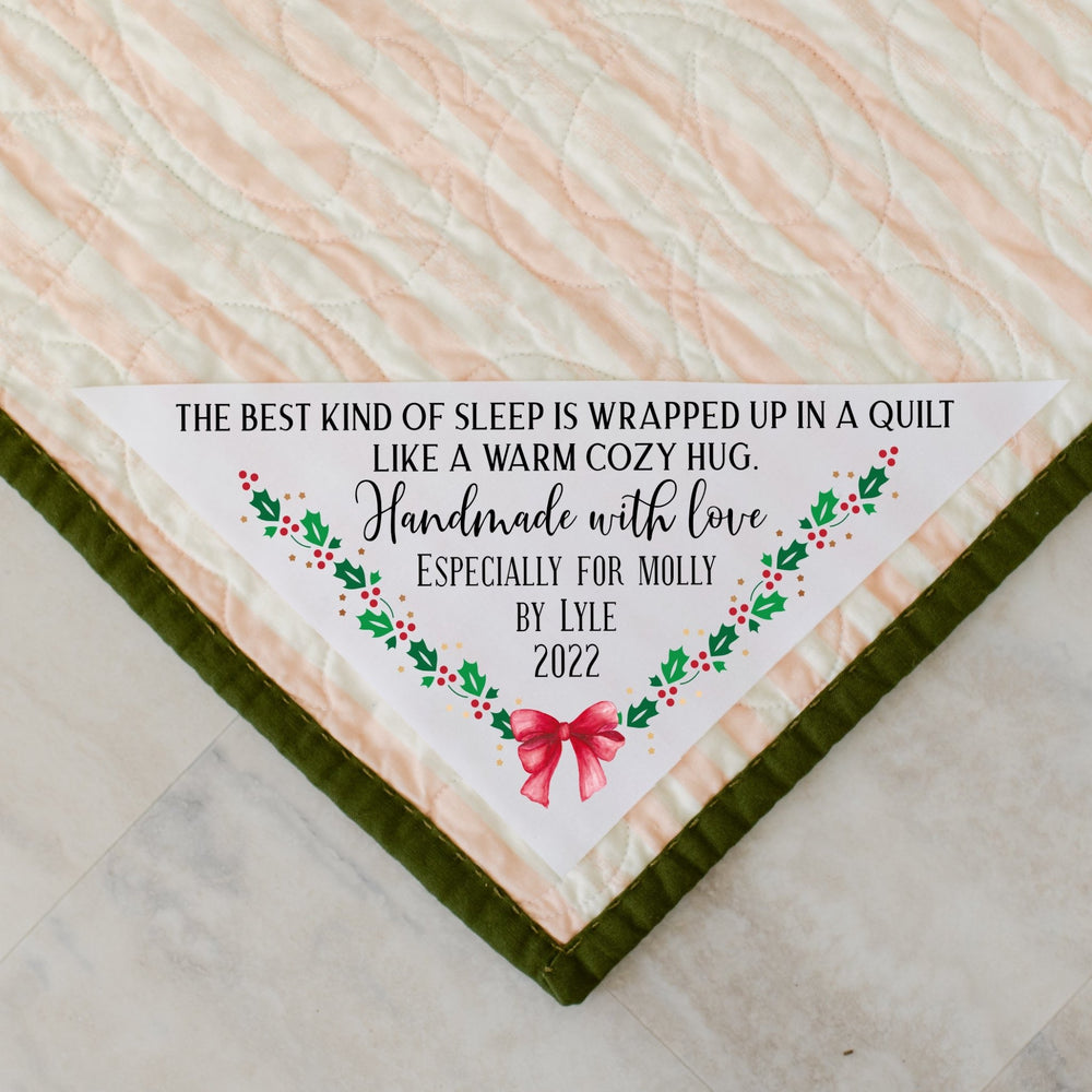 Personalized Christmas Corner Quilt Label | Cozy Hug Holiday Quilt Label with Name & Year | Custom Quilt Label - Jammin Threads